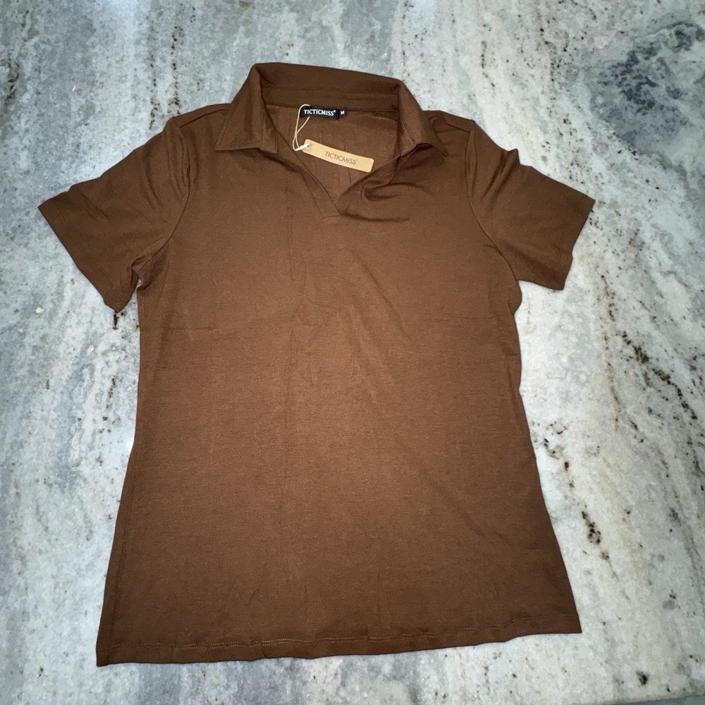 NWT Tictic Miss Women's Medium Brown Polo Johnny Collar Short Sleeve Shirt